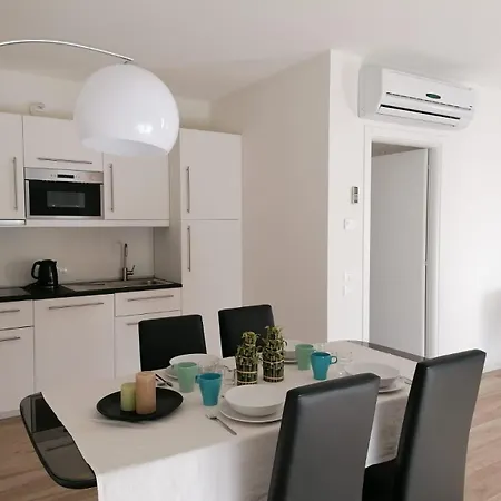 Eco By Al アパート *